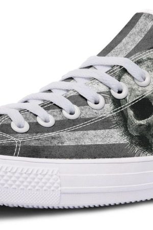 B&W American Skull White Lowtop Sneakers - Bold Graphics
